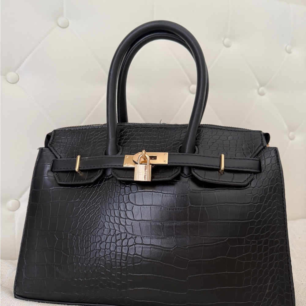 Chic Black Crocodile-Embossed Satchel